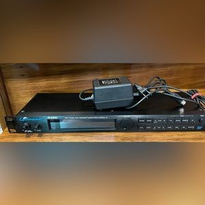 ALESIS QuadraVerb 2 Multi-Effects Processor
